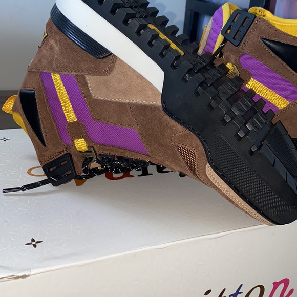 LOUIS VUITTON SNEAKER - Picture 3 of 4